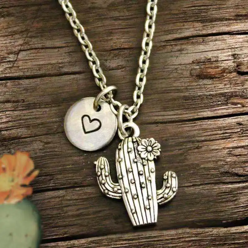 

Vintage Desert Cactus Plant Pendant Necklace Love Heart Pattern Boho Fashion Couple Reiki Gift 2021 Trend