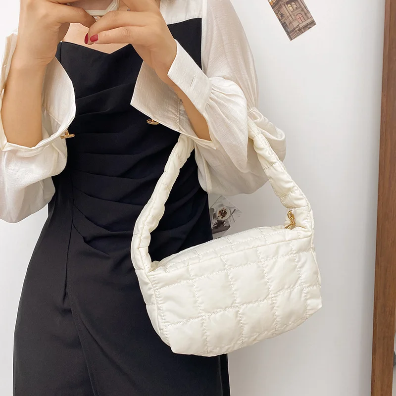 

Women's Fashion Candy Color Single Shoulder Armpit Bag Tide Wrinkled Cloud Portable Handbag