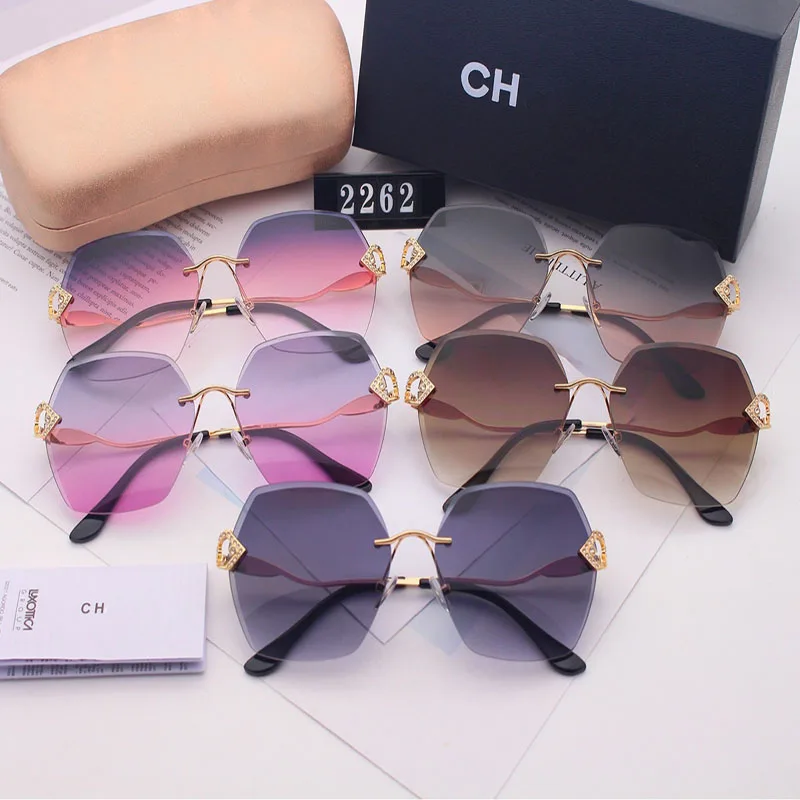 

2020 New Fashion Square Ocean Slice Woman Sunglasses Gradient Ladies Sunglasses Original Uv400