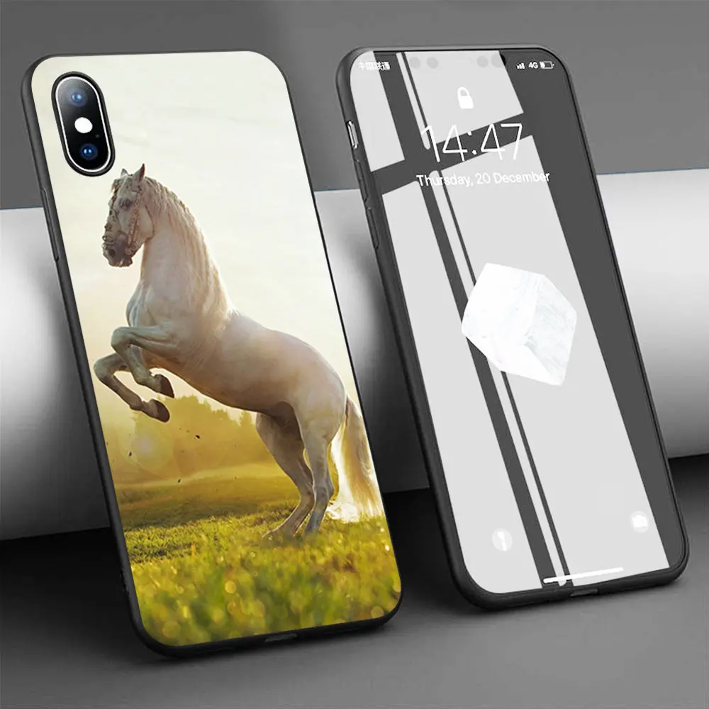 Coque Белая лошадь для танцев в трава поле чехлы мобильного телефона из мягкого