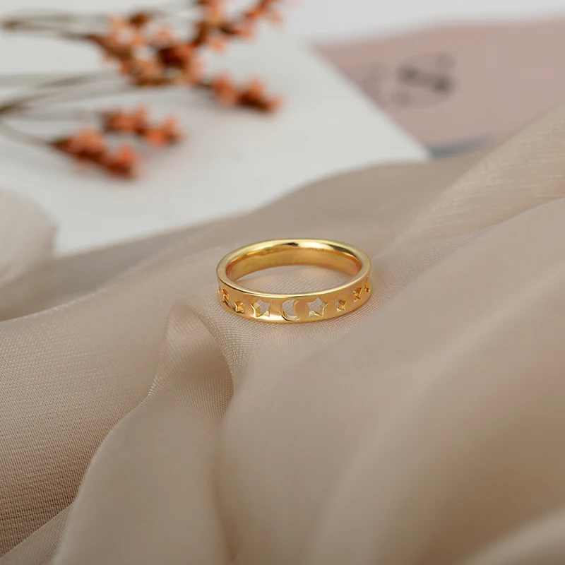 Кольцо с полым декором звезда и месяц из нержавеющей стали женское милое