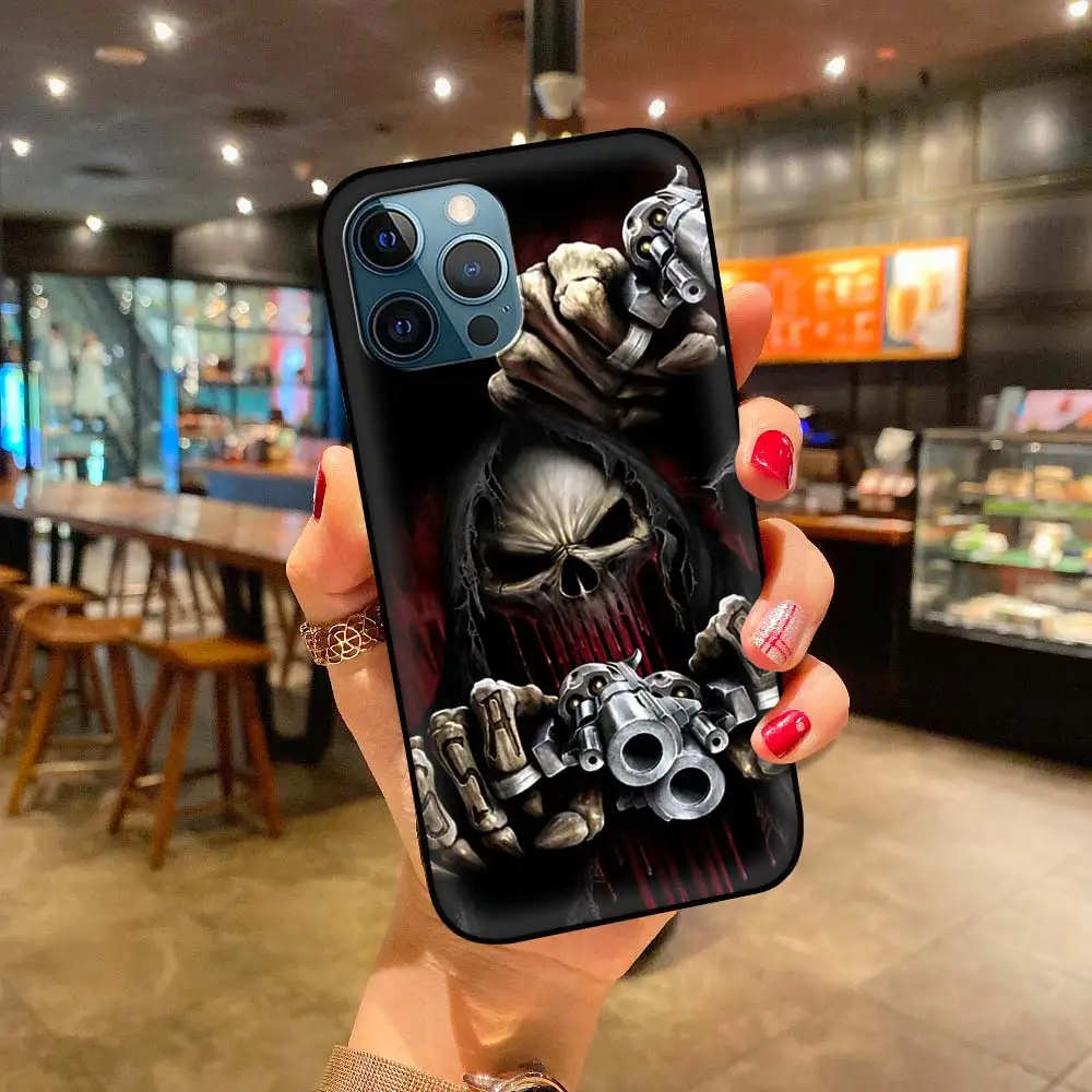 

Case For Apple iPhone 11 12 Pro 7 XR X XS Max 8 6 6S Plus SE 2020 5 5S Fundas Silicone Full Cover Retro Skull Butterfly
