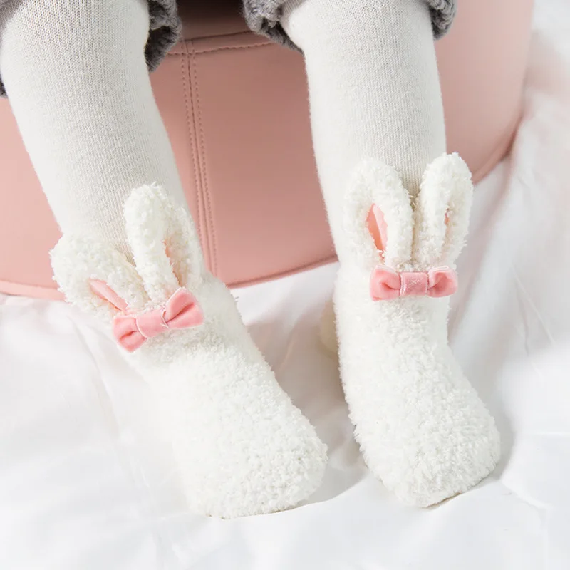 

2019 Winter Velvet Thickening Newborn Baby Socks Toddler Baby Girls socks Warm Fluff Cartoon rabbit Anti-Slip Floor Socks