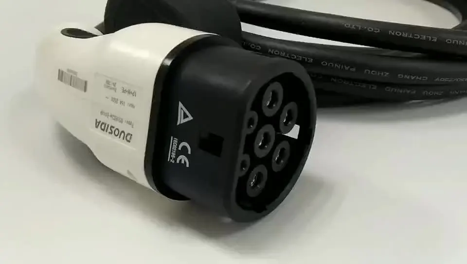 

home charger LEVEL2 Portable Charger 32A 7.2KW CE Approval IEC62196-2 Plug IEC61851