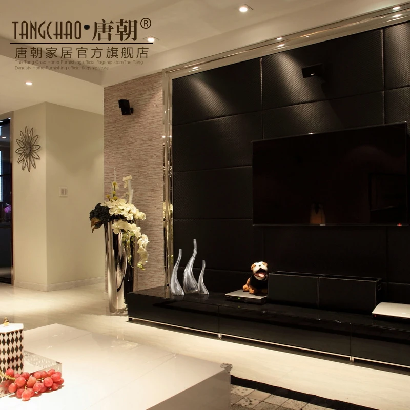 

Modern Fengshui Luxury Silver Curved Bottle Ceramic Vase Ornaments Home Livingroom Table Figurines Crafts Office Desk Decoration