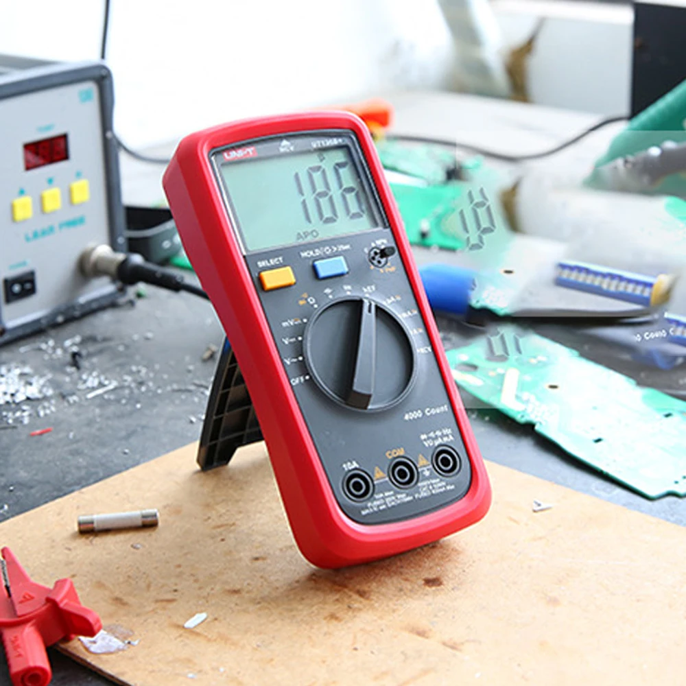 

UNI-T UT136C+ Professional Digital Multimeter High Precision AC DC Voltage Current Meter Voltmeter Capacitance Resistance Diode