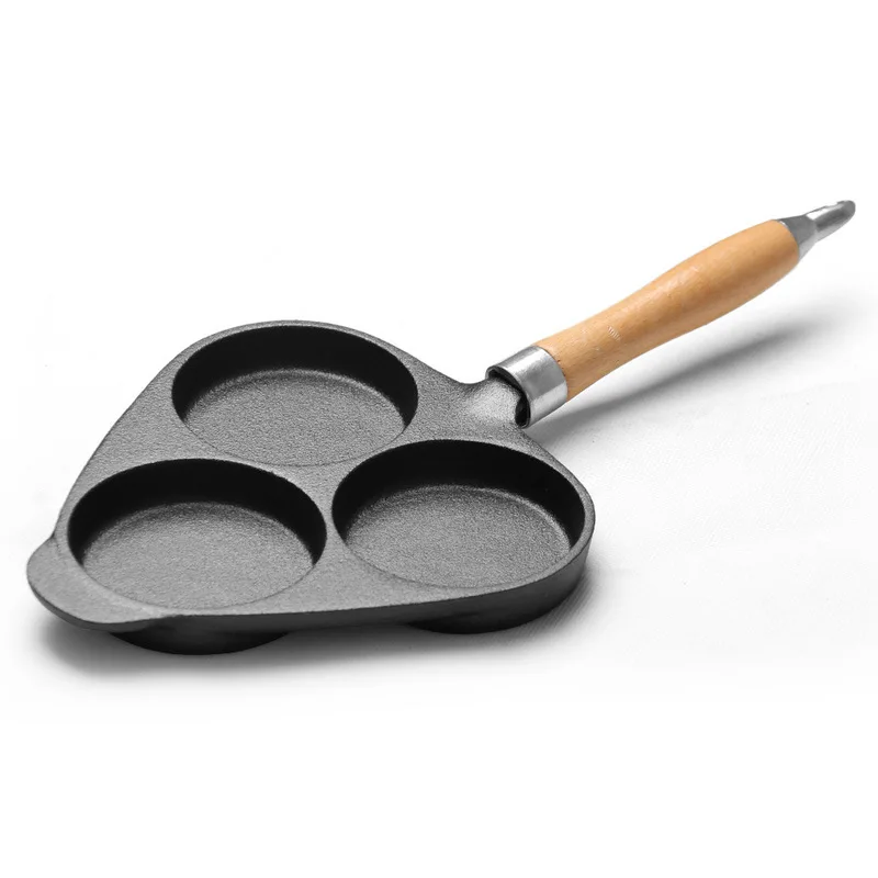 Чугунная антипригарная сковорода с тремя отверстиями для яиц гамбургеров