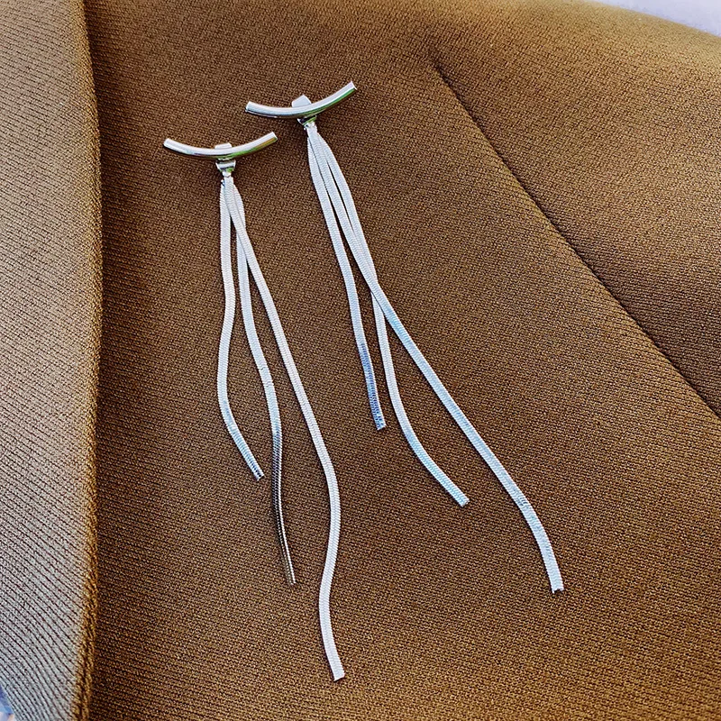 

Vintage Gold Silver Color Bar Thread Long Tassel Drop Earrings Women Glossy Arc Geometric Korean Earring Fashion Party Jewelry
