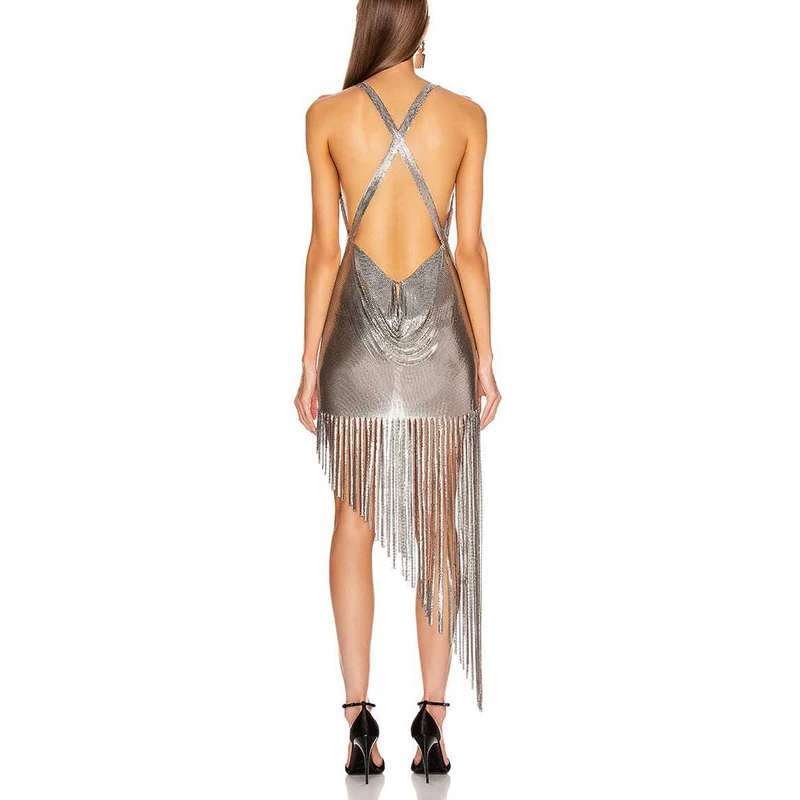 Блестящее мини-платье с кисточками и блестками перекрещивающимися лямками
