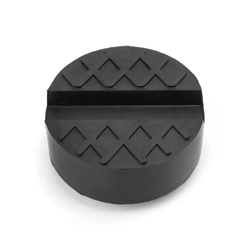 Резиновая прокладка для автомобиля с черным домкратом противоскользящий