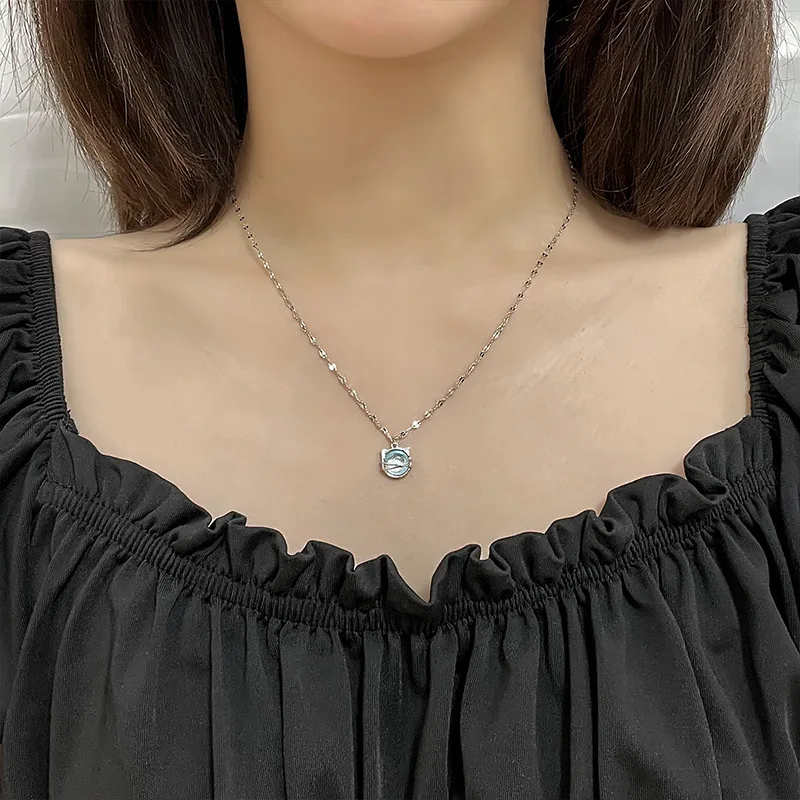 

Fashion Jewelry Geometric Pendant Necklace Hot Selling Popular Style One Layer Silvery Plating Chain Necklace For Women Gifts