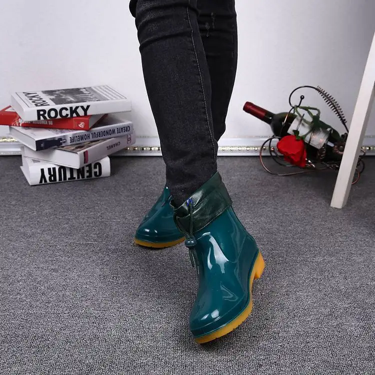 Сапоги женские резиновые теплые хлопковая непромокаемая обувь для сада съемная