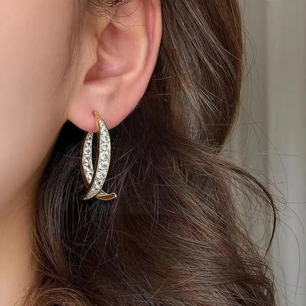 

A Pair Earrings Fashion Shiny Zircon Women Earrings Small Design Sense Flashing Diamond Earrings For Women Jewelry Gi E3r4