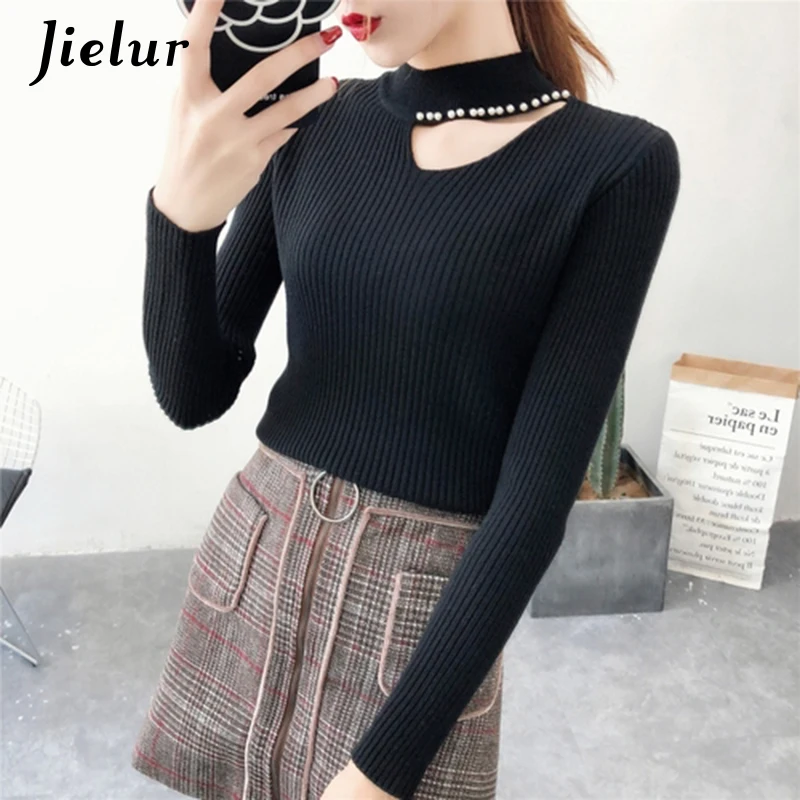 Женский трикотажный свитер с высоким воротником и бусинами | Женская одежда