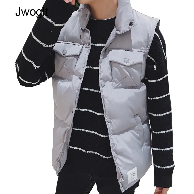 Мужской жилет с карманами черный или серый повседневный в Корейском стиле