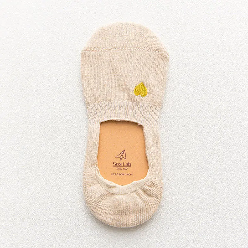 

7 Pairs/Lot Cotton Fashion Ankle Socks Boat Colorful Female Shallow Mouth Short Heart Embroidery Socks For Lady And Girls