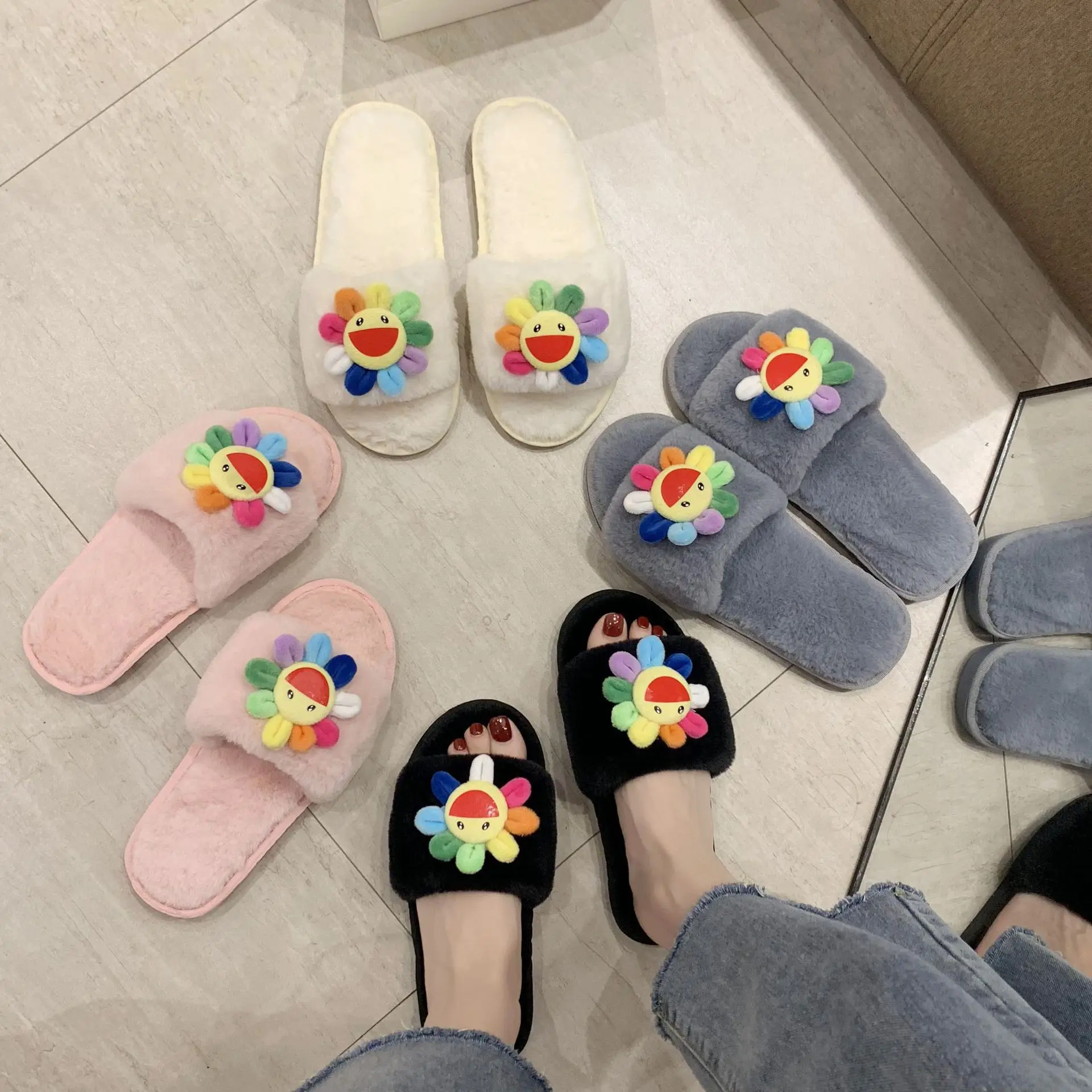 

Женские корейские осенне-зимние тапочки, модные домашние тапочки из плюша с мультяшным рисунком, Женская нескользящая обувь