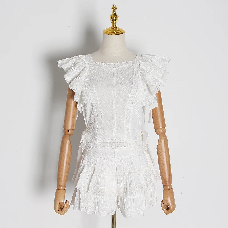 white TWOTWINSTYLE, весенний кружевной лоскутный комплект из двух предметов, женский квадратный воротник, короткий рукав, блузка с оборками, шорты, женский костюм, мода - Цвет: white