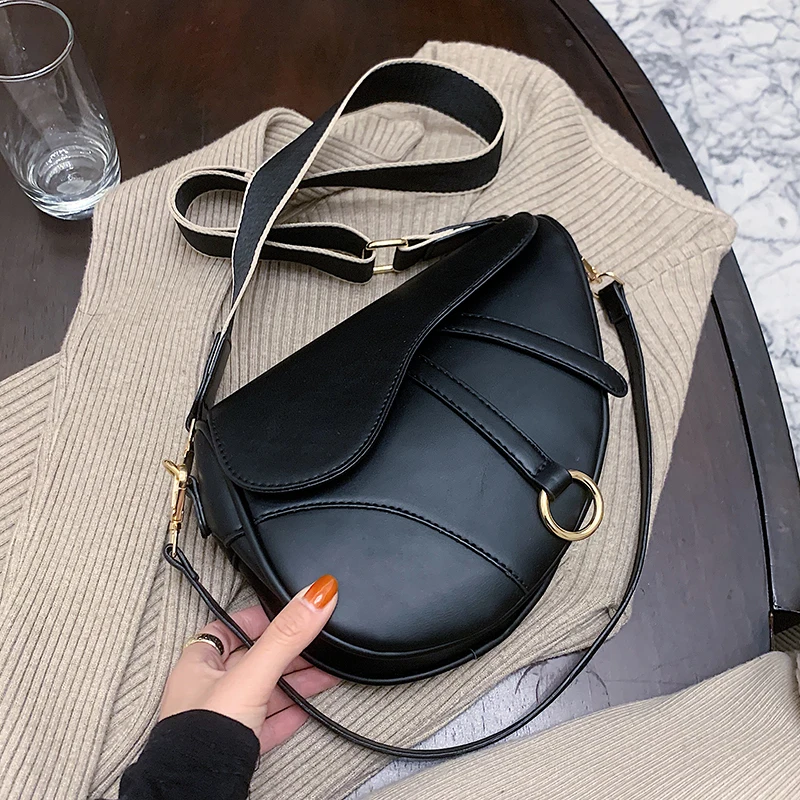 

с досавкой Famous Brand Handbags and Purses 2021 Designer Luxury Ladies Crossbody Shoulder Bag Pu Leather Women's saddle bag
