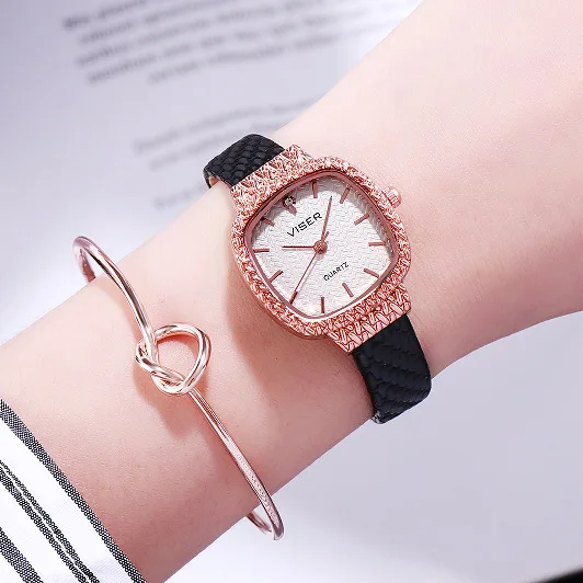 Часы наручные женские кварцевые роскошные модные повседневные с кожаным