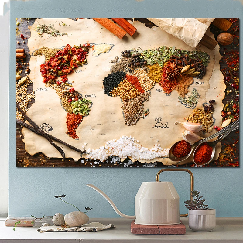 Карта мира изготовленная из разных видов специй на деревянном фоне холст