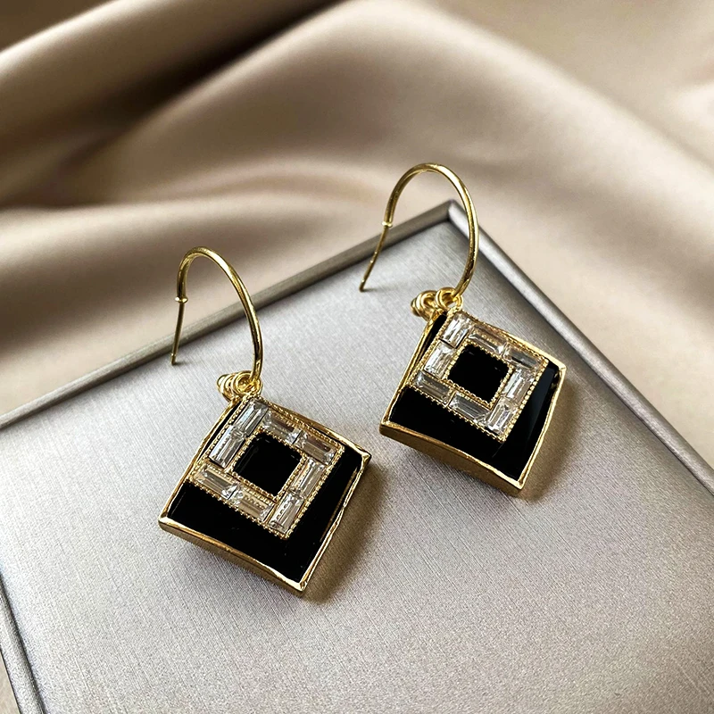 

Trendy Exquisite Square Zircon Drop Earrings for Women High Quality Temperament Jewelry Bling AAA Zircon S925 Needle Party Gift