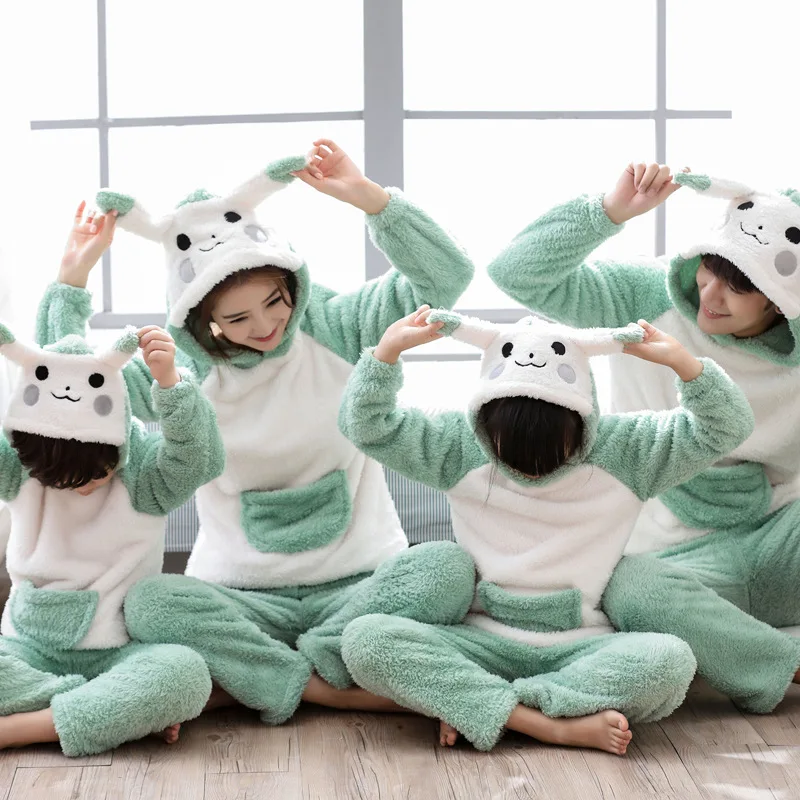 White and green Зимний Пижамный комплект для родителей и детей; Детские фланелевые пижамы; утепленная плюшевая толстовка с капюшоном и длинными рукавами с изображением панды; домашняя одежда для мужчин и женщин - Цвет: White and green