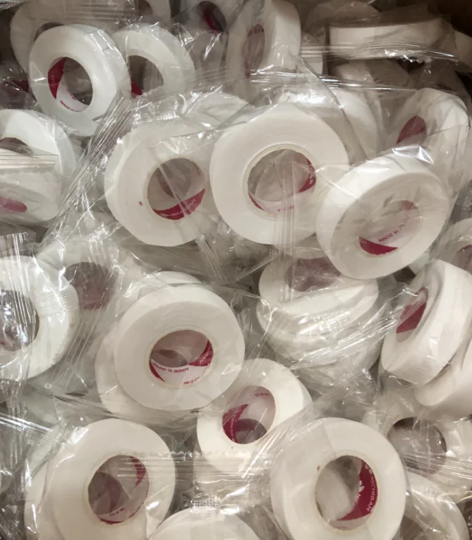 

300pcs grafted eyelash isolation tape with holes breathable comfor sensitive resistant easy to tear eye pad