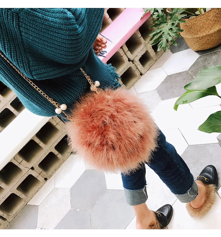 Luxury Designer Fur Purse Women Ostrich Feathers Evening Party Bag Famous Brand Handbag Fall Winter Party Day Cluthes Drop Ship
