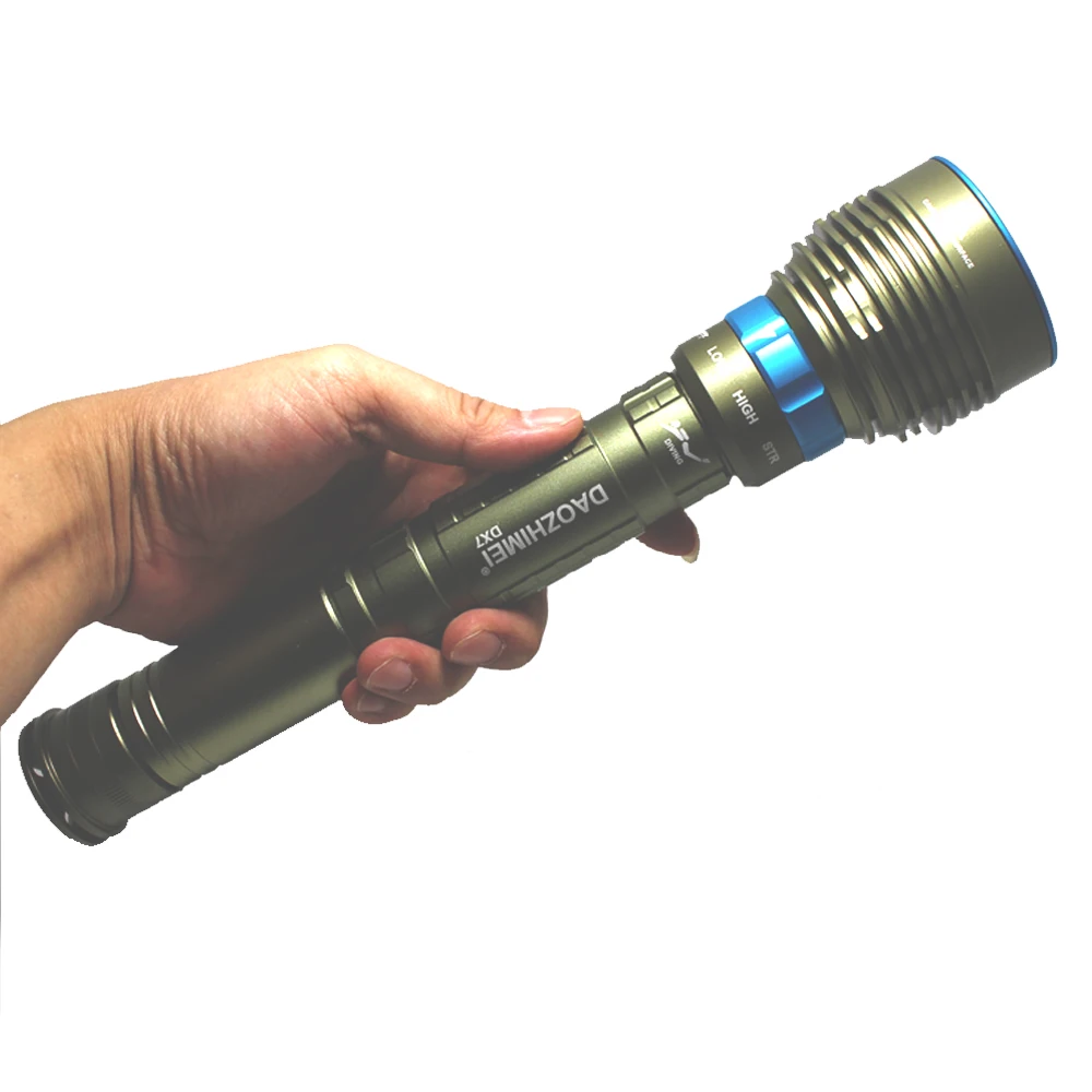 2019 new 8000LM high power Waterproof Diving Flashlight XML T6 L2 Underwater light 3 Modes 26650 Scuba Flash Light images - 3