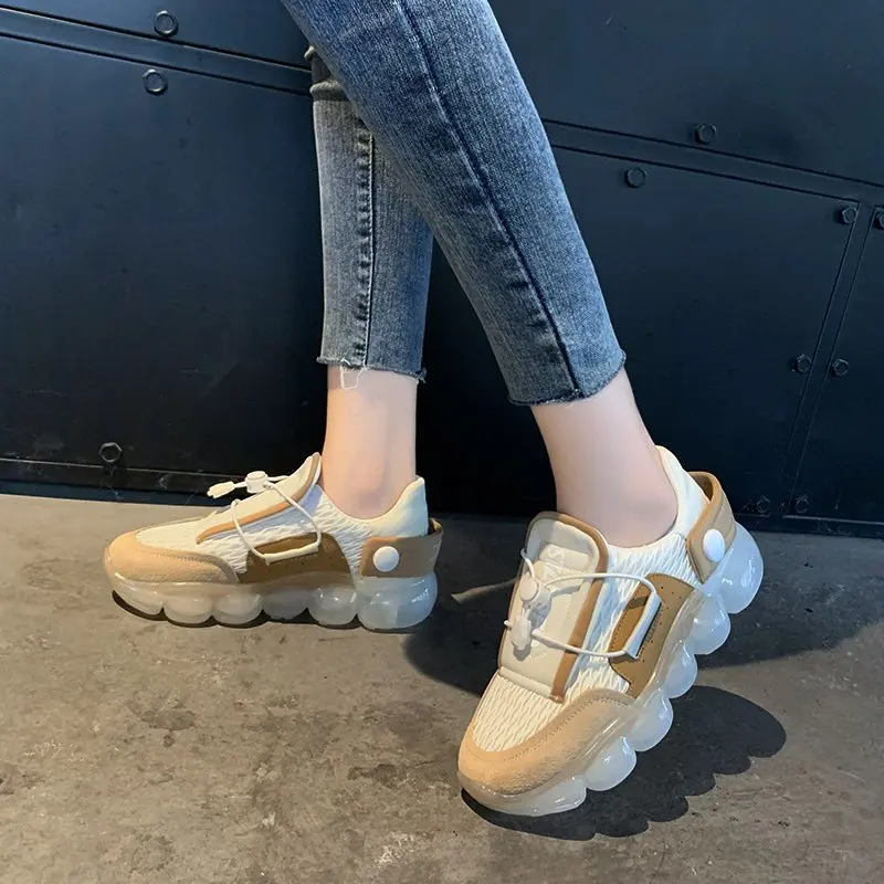 

Women Sneakers Sports Shoes Autumn Trend Casual Flats Sneakers Female New Fashion Comfort White Black Vulcanized Platform Shoes