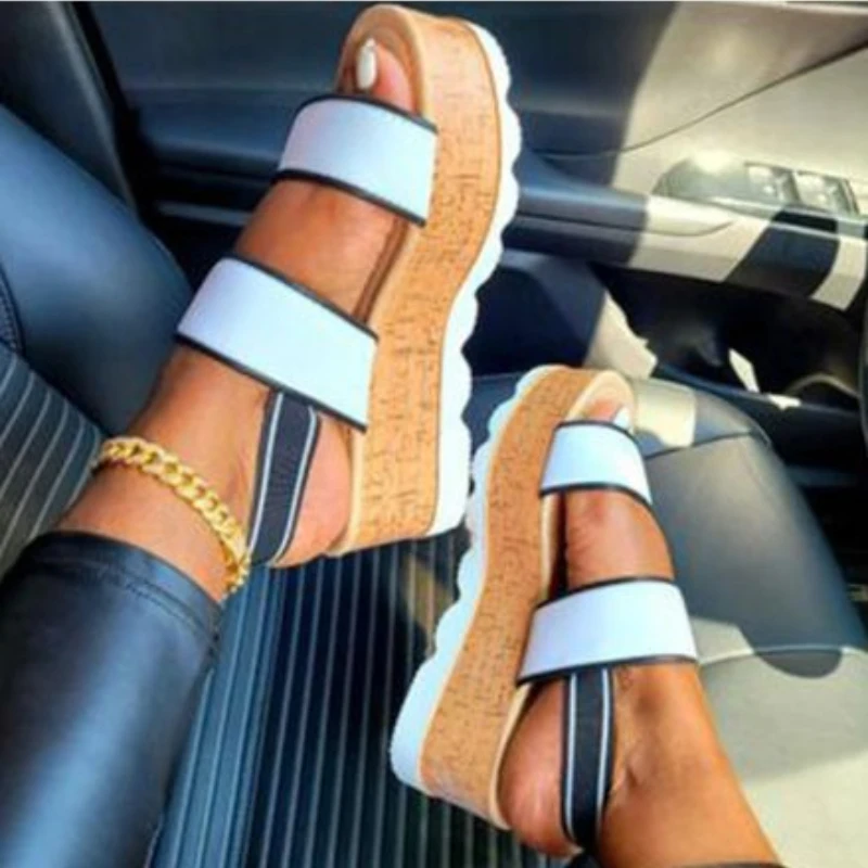 

2021 Summer New Women Leisure Comfortable Fashion Splicing PU Leather Buckle Thick Bottom Women Sandals Fashion Hot Sale KP107