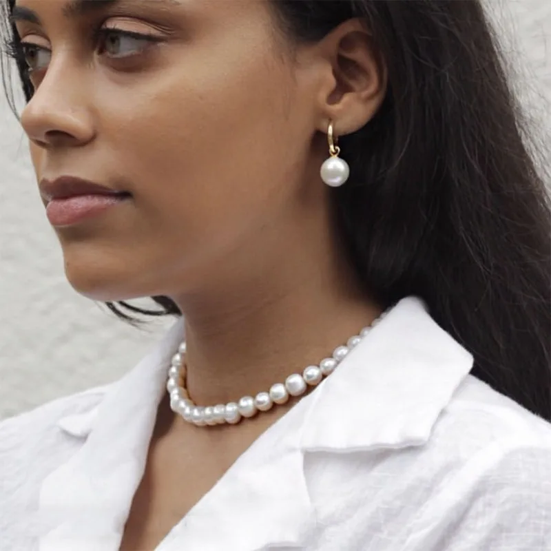 

Tiny Hoop Pearl Earrings For Women Vintage Boho Stainless Steel Gold Round Single Pearl Hoop Earring Geometric Jewelry Gift 2021