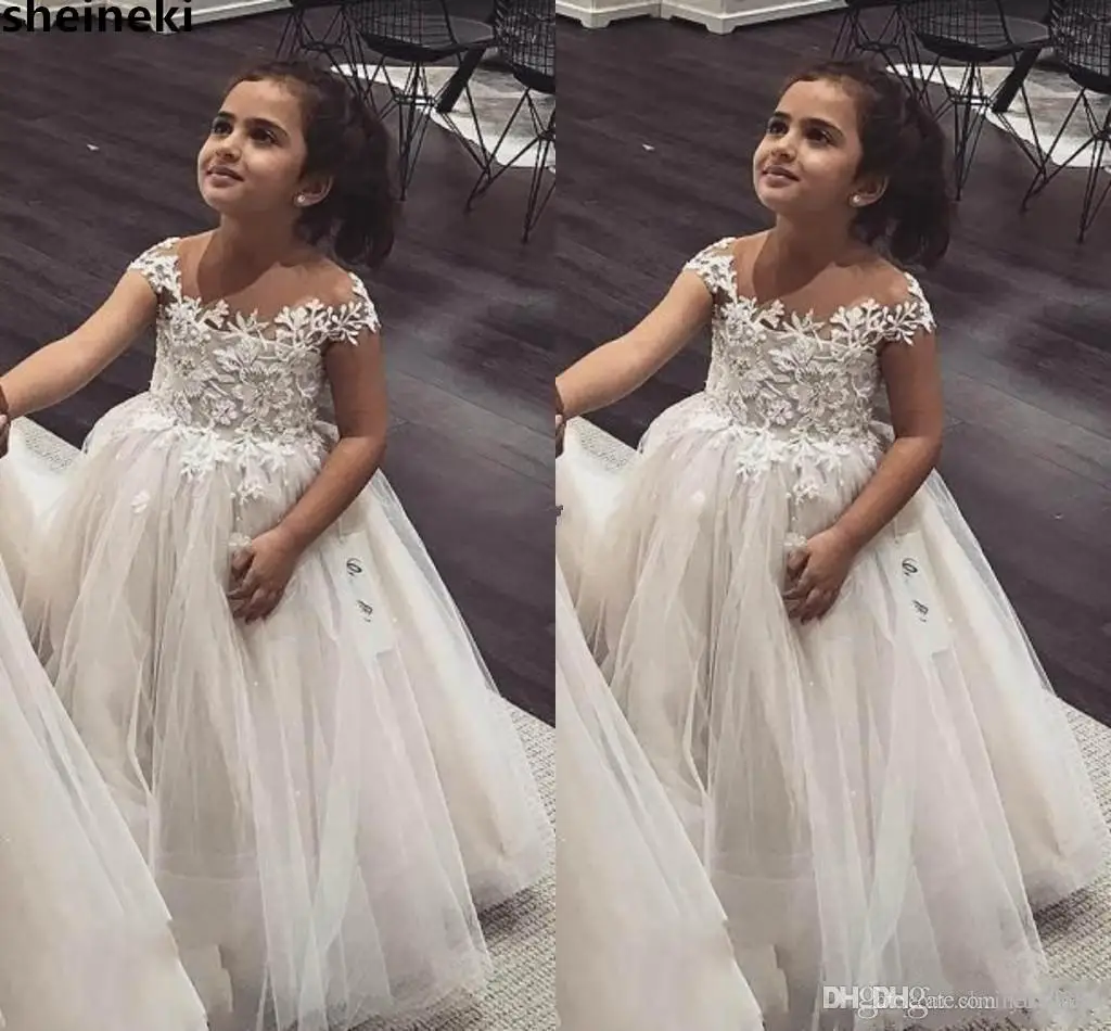 

Симпатичный Воротник Sheer Jewel Кружева Аппликации бальное платье Платье в цветочек для девочек тюль, рукав-крылышко длинный ко дню рождения дл...