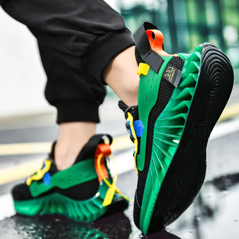 

Designer lightweight blade shoes fashion comfortable sports jogging shoes shock absorption men's outdoor breathable travel shoes