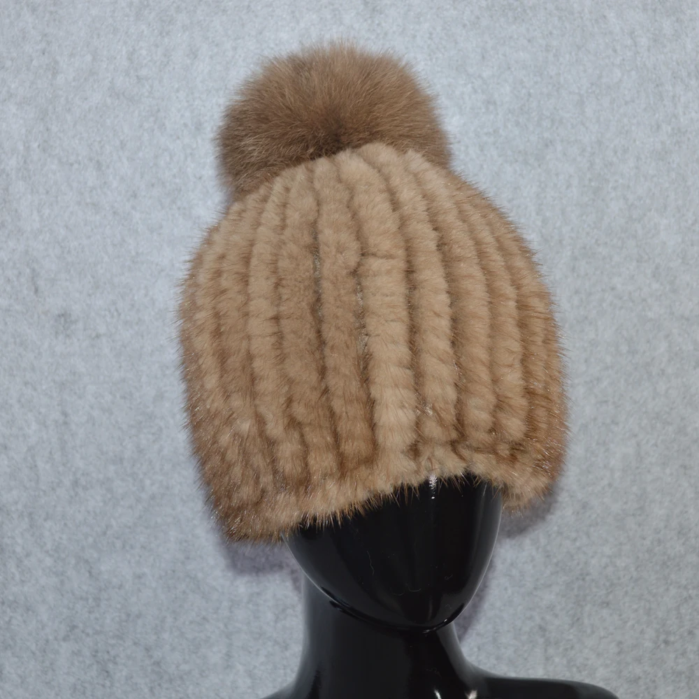 Женские вязаные шапки ручной работы зимние теплые из натурального меха норки