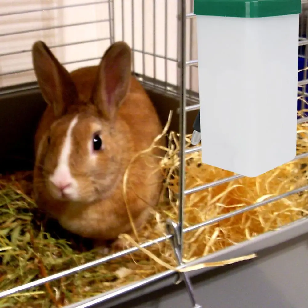 

Pet Automatic Drinking Fountain Water Dispenser Non Drip Rolling Ball Type Water for Small Animal Rabbit Hamster Guinea Pig