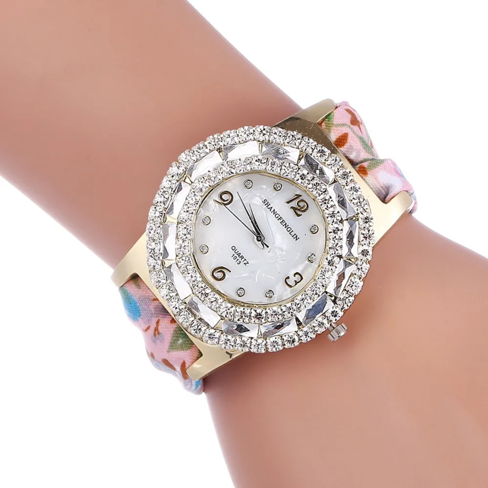 

2020 New Products Fashion Luxury Rhinestone Crystal Ladies Watch Floral Fabric Watch Strap Casual Waterproof Quartz Women Watch