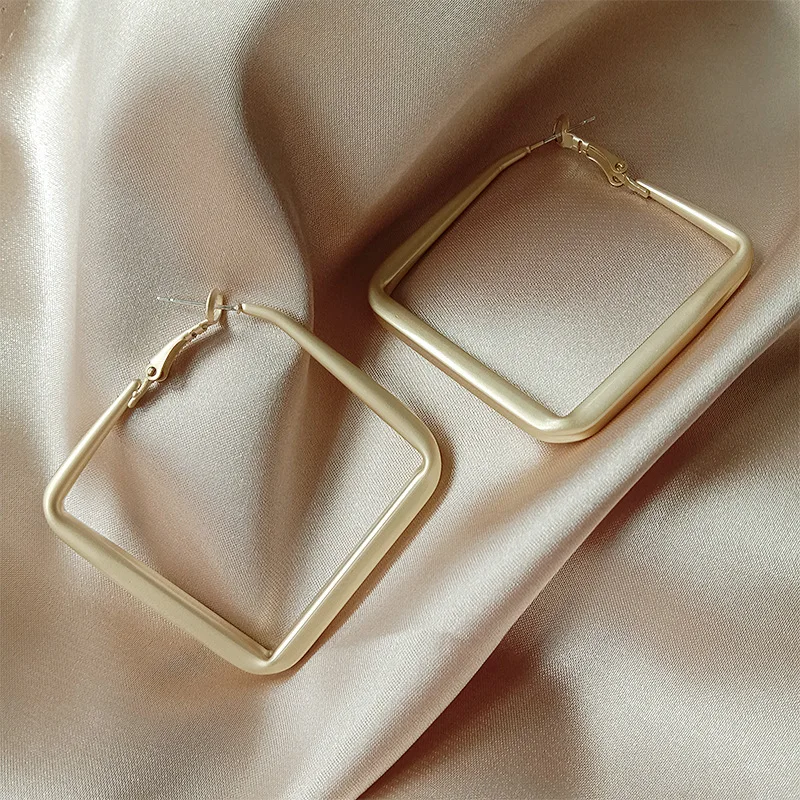 

Новое поступление, матовые золотые элегантные женские серьги, большие квадратные серьги-кольца, серьги в стиле хип-хоп, большие квадратные ...