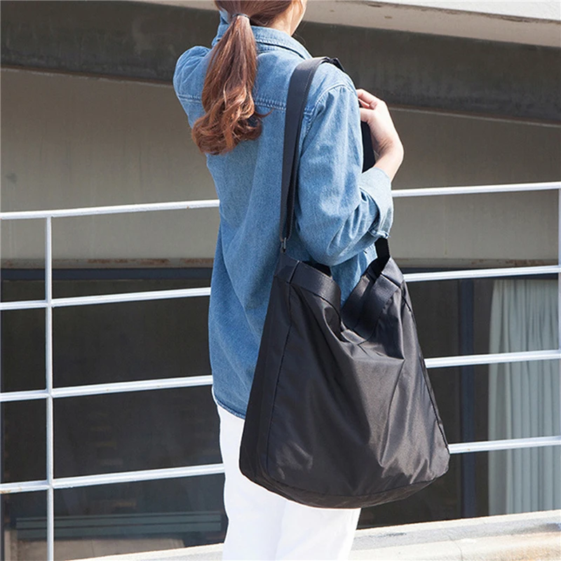 

New Waterproof Large Travel Bag Portable Large Duffle Bag Women Crossbody Bags Travel Organier Shoulder Weekend Bags Travel Bag