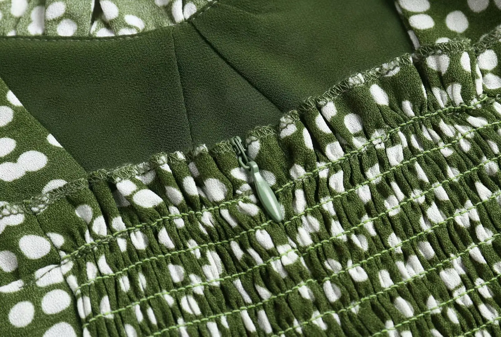 

2021 summer new short skirt high waist retro all-match lace-up temperament commuting thin green printed sling dress female