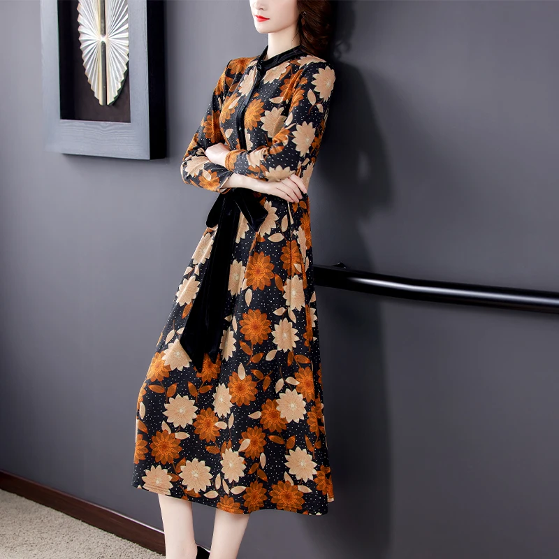 

Velvet Patchwork Big Hem Knitted Long Dress New Autumn Winter Women Vintage Floral Dress High Quality