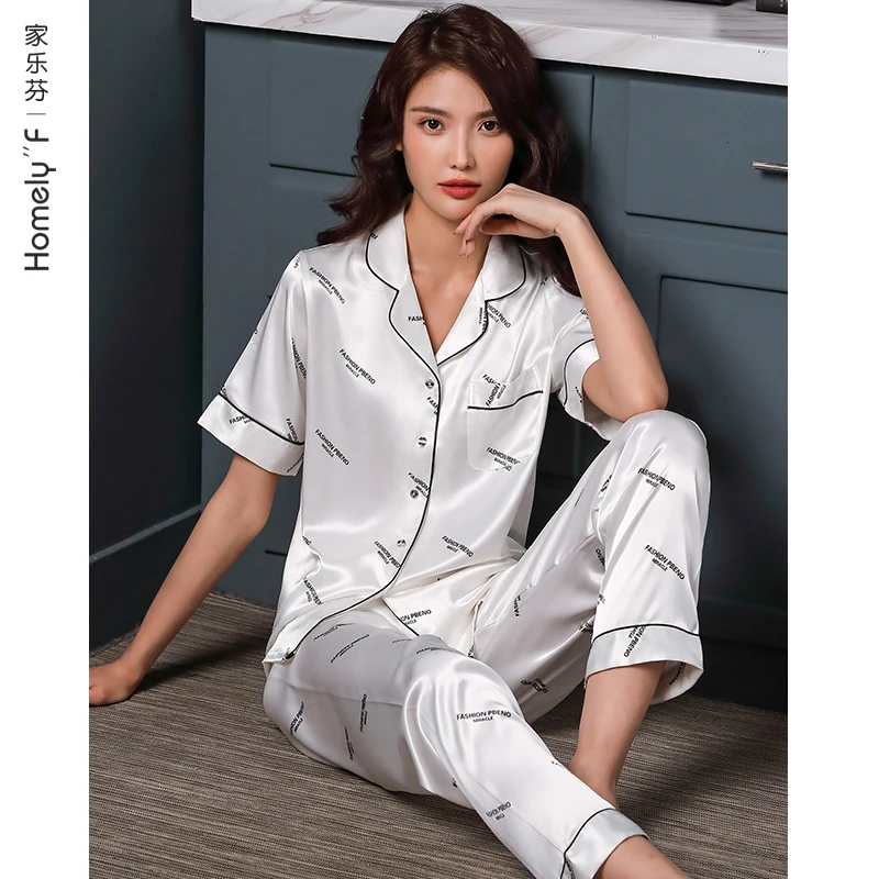 Пижама женская летняя шелковая из вискозы с коротким рукавом и штаны спортивный