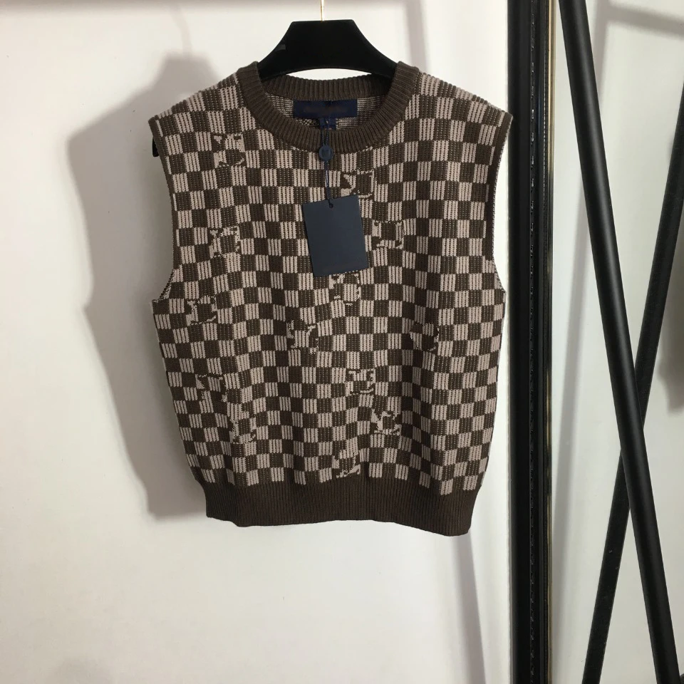 

2021 new hot fashion sweater. Personality is full of vest FA-131-190