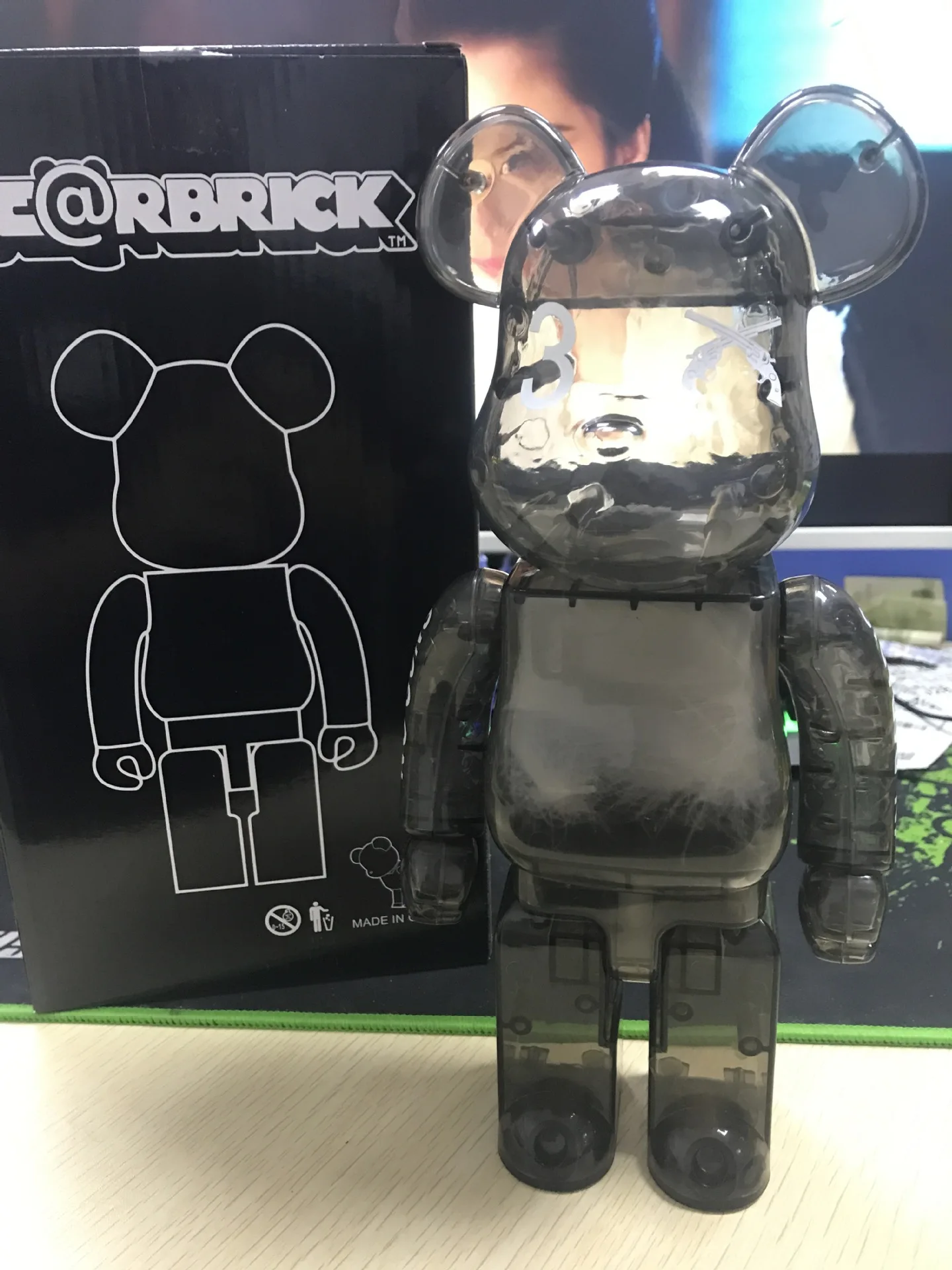 Игрушечные фигурки Bearbricklys 400% 28 см с перьями мир экшн-фигурки медведь куклы