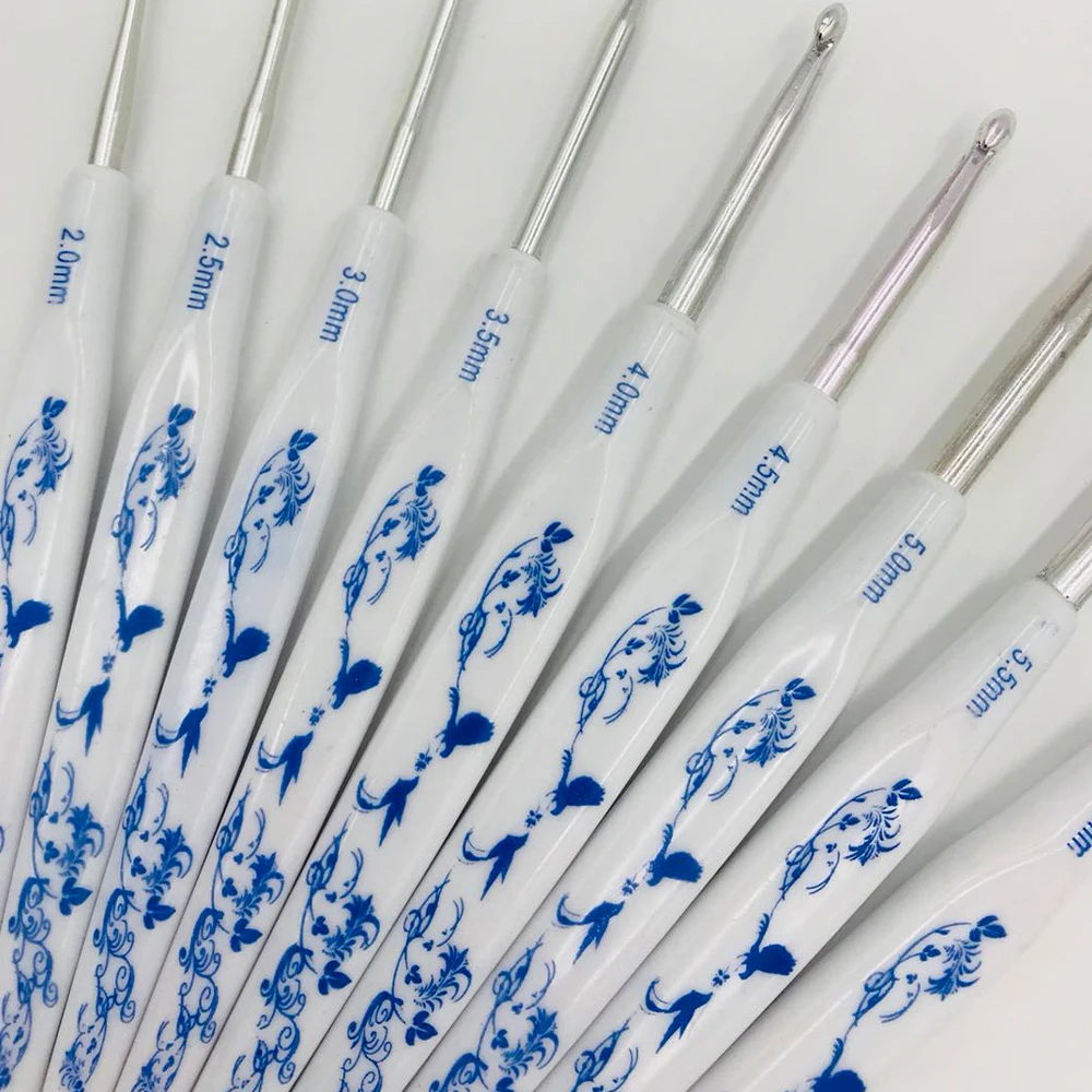 

9Pcs/Set Knitting Crochet Set Ceramic Handle Aluminum Crochet Hooks Knitting Needle Set 2-6mm Yarn Sweater Weave Craft Tools