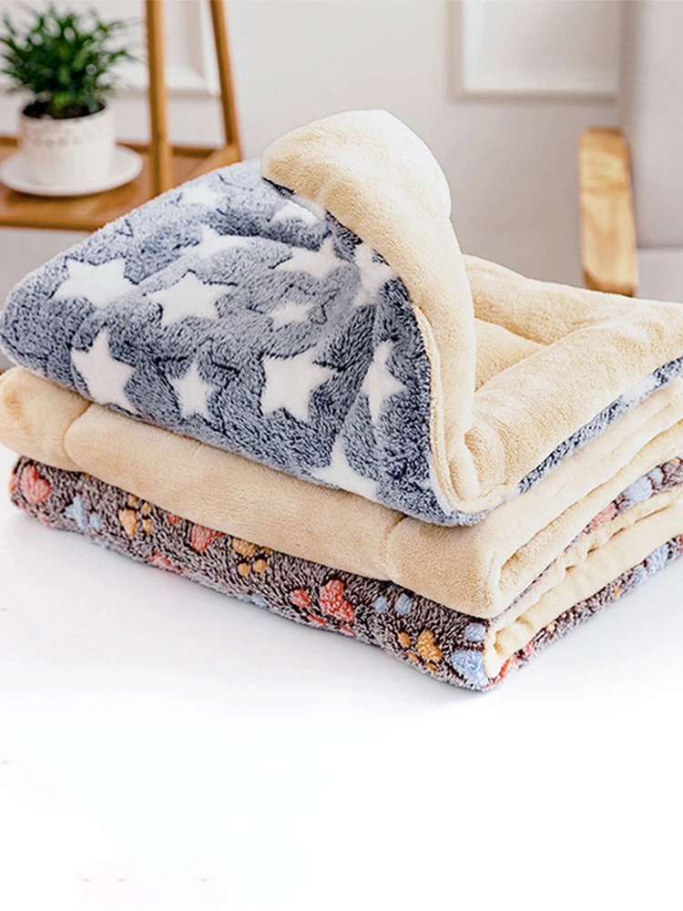 

S/M/L Size Pet Flannel Blanket Double-sided Cat Dog Mat Thickening Warm Cat Mat Use Pet Non-slip Bed Sofa Cushion DH