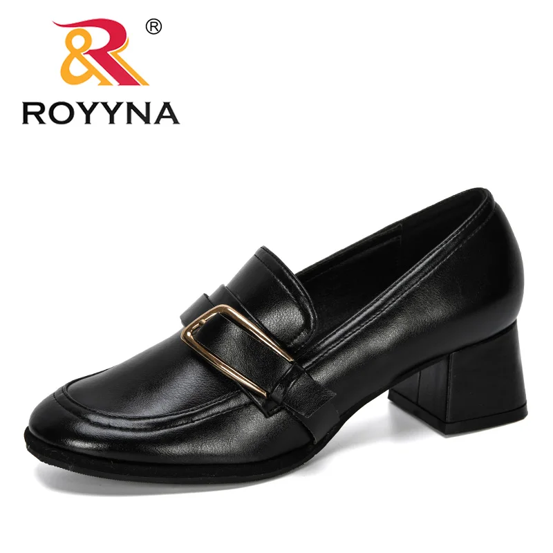 ROYYNA женские туфли-лодочки квадратный каблук круглый носок женские башмаки с пряжками Демисезонный элегантные микрофибра Дамская обувь; Zapatos De Mujer; большие размеры; удобные