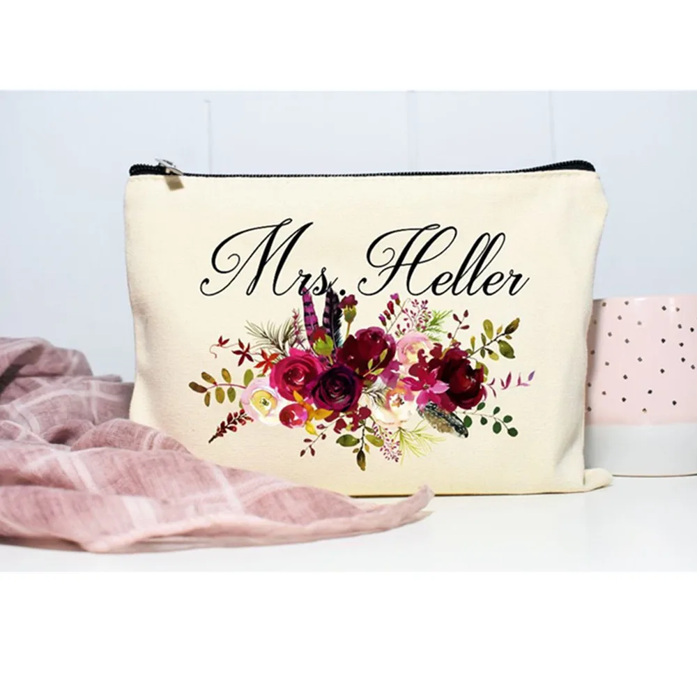 Изготовленная на заказ сумка для макияжа бордовой цветочной невесты