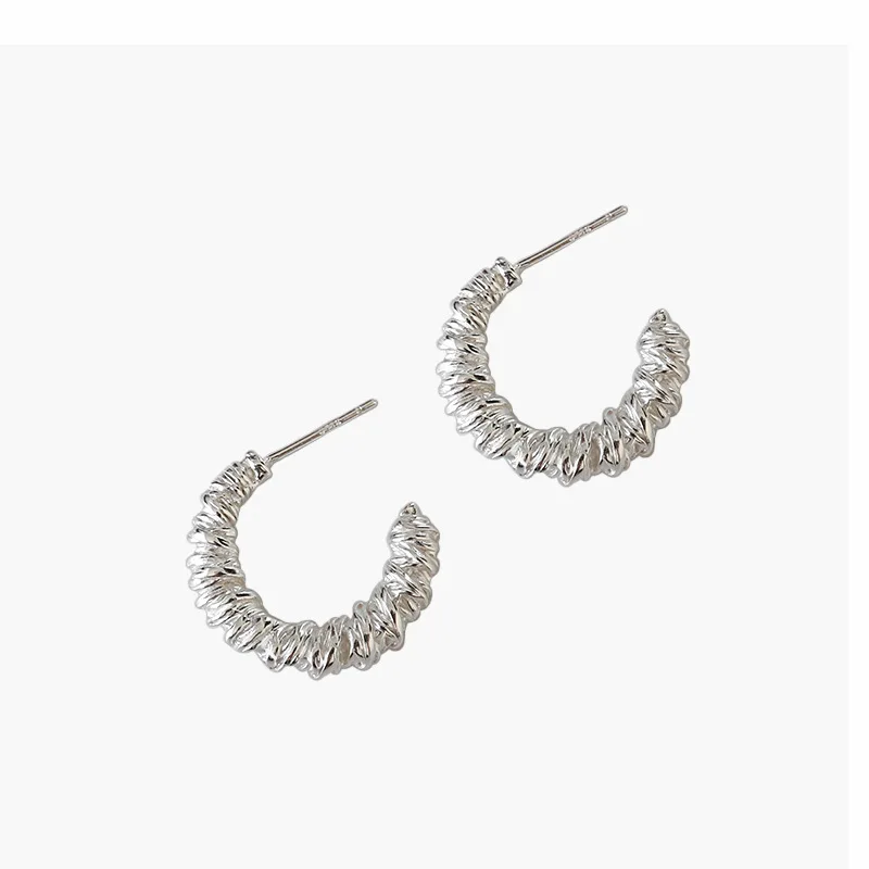 Серьги-гвоздики с вогнутой и выпуклой текстурой 13 5 мм х 4